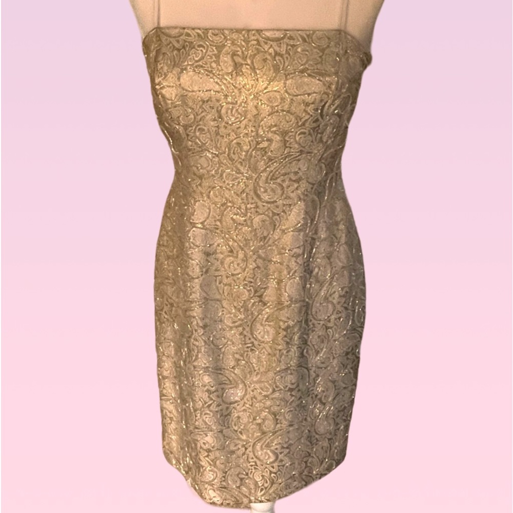 CARMEN MARC
VALVO Sparkly Strapless Dress 10